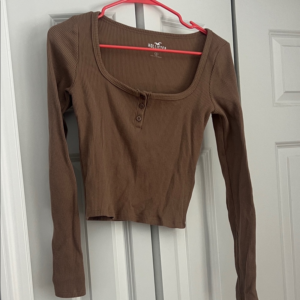 Hollister Chocolate Ribbed Long Sleeve Tee